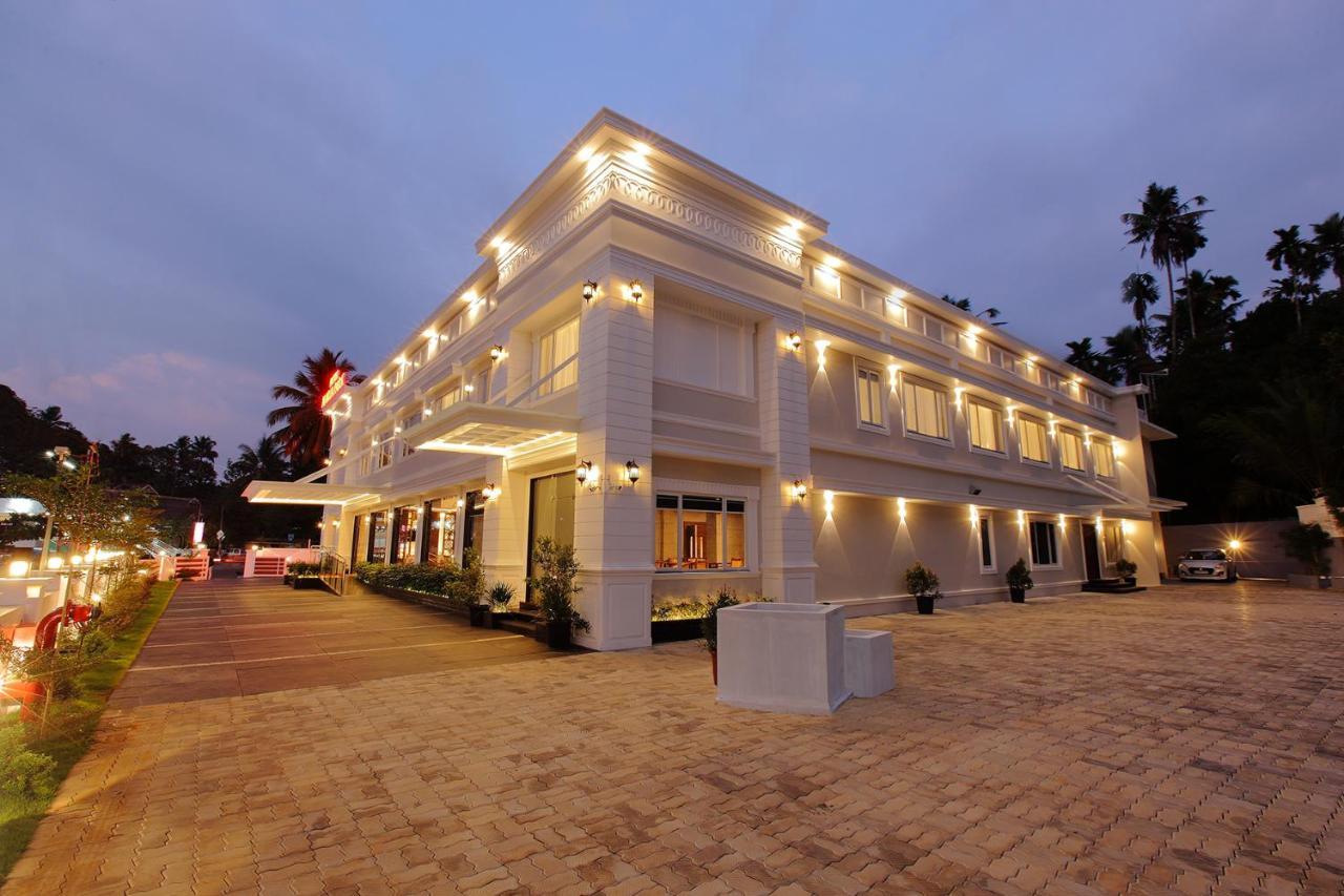 Hotel Maria Park Muvattupuzha Eksteriør billede